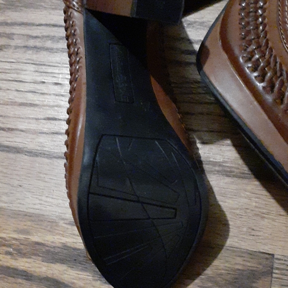 American Eagle 5" high heels - Picture 5 of 6